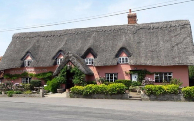 The Four Horseshoes