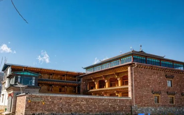 Shangri-La Blun Tusiyuan Homestay – Exterior – Shangri-La