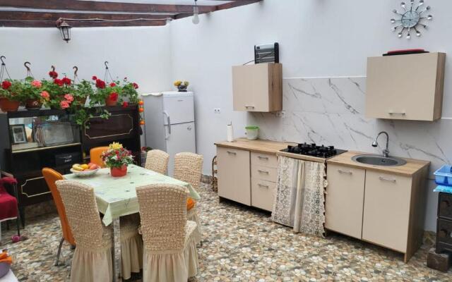 Apartament cu terasa si gratar