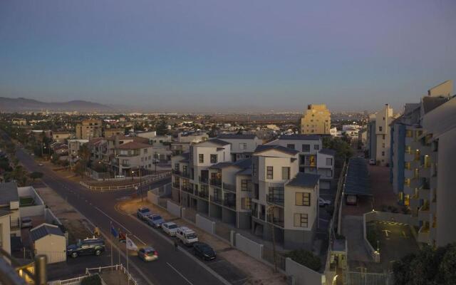 2 Bedroom apartment with Breathtaking Views!