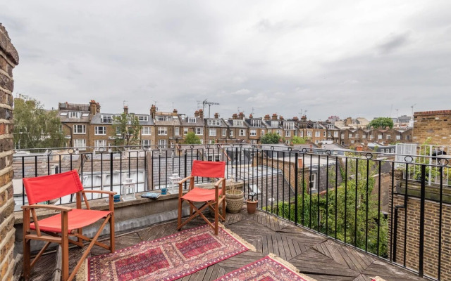 Panoramic Family Home in Maida Vale