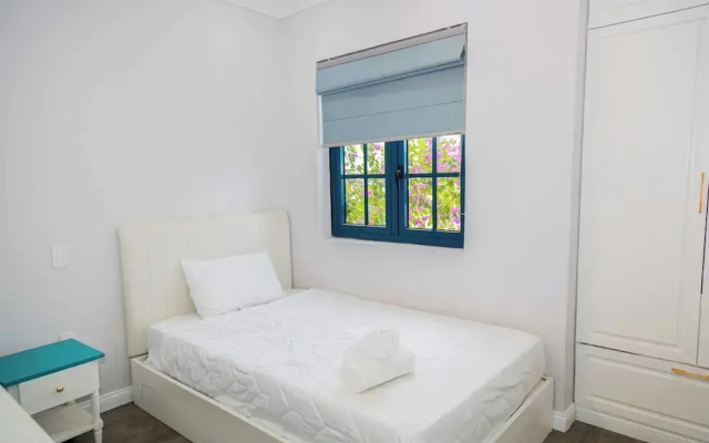 Luxury 4 br Emerald Villa-Novaworld PT