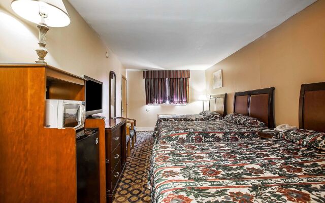Flamingo Inn