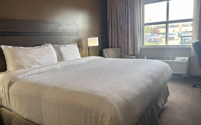 Ramada by Wyndham Sherwood Park