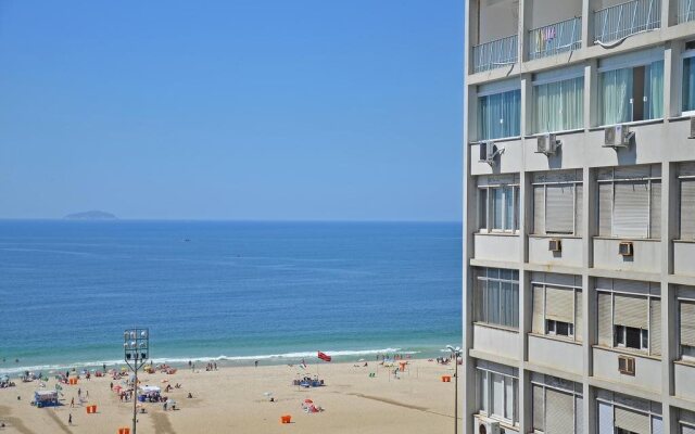 Copacabana Beach Apartments 48