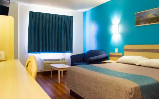Motel 6 Las Cruces, NM - Telshor