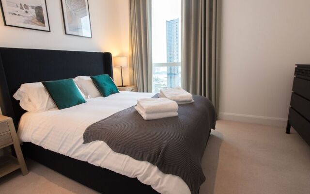 Charles Hope Apartment Canary Wharf