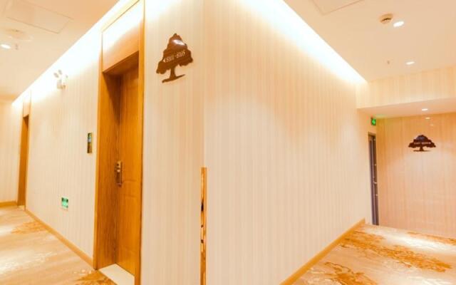 GreenTree Inn Shanghai Caoan Road Textile Express Hotel
