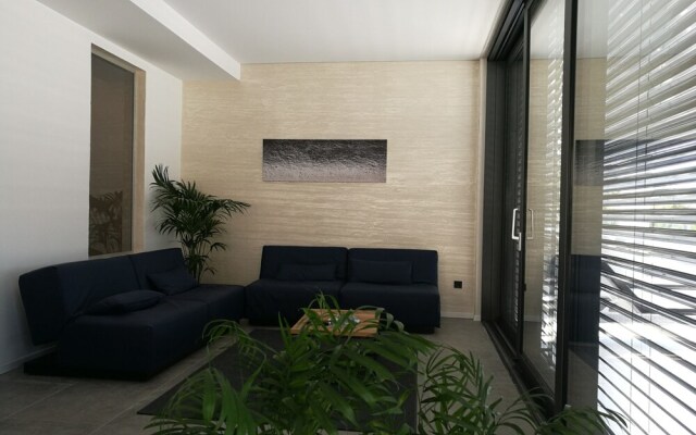 Sky Beach Aparthotel