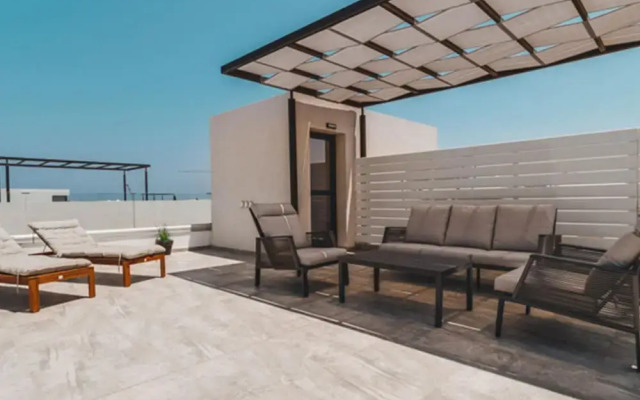 66 PER - Stay Villa Palm