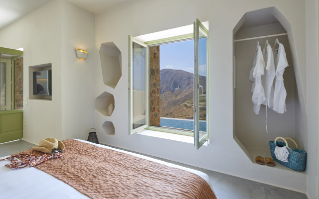 Aeon Suites - Adults Only