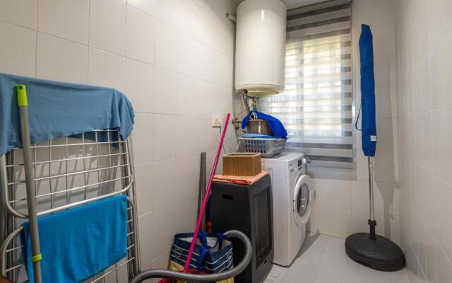 2199-Apt with terrace and pools