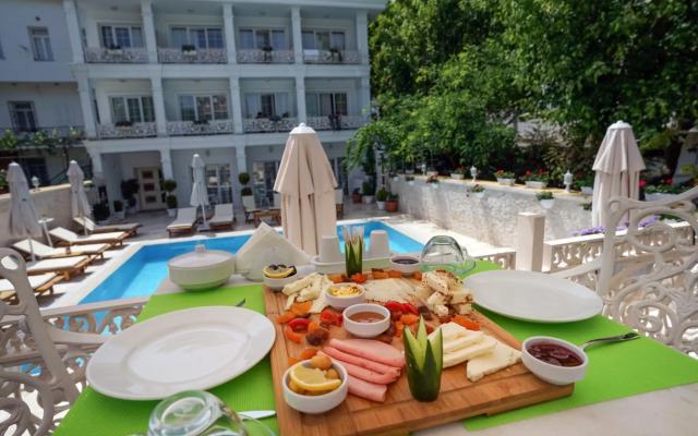 Buyukada Cankaya Hotel