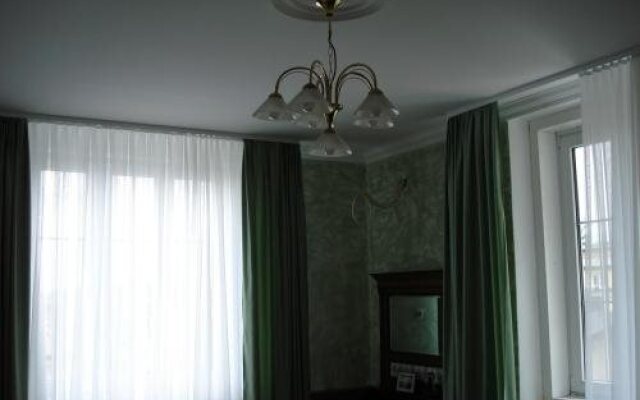 Villa Mira