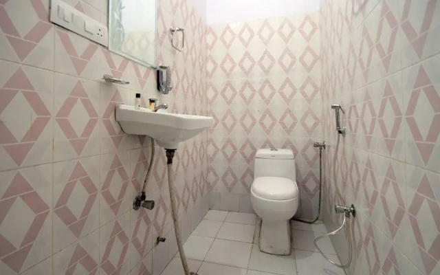 Royal Castillo By OYO Rooms