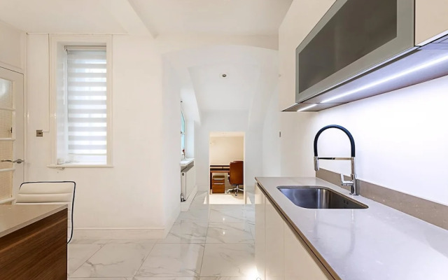Elegant West London Flat Near Top Attractions