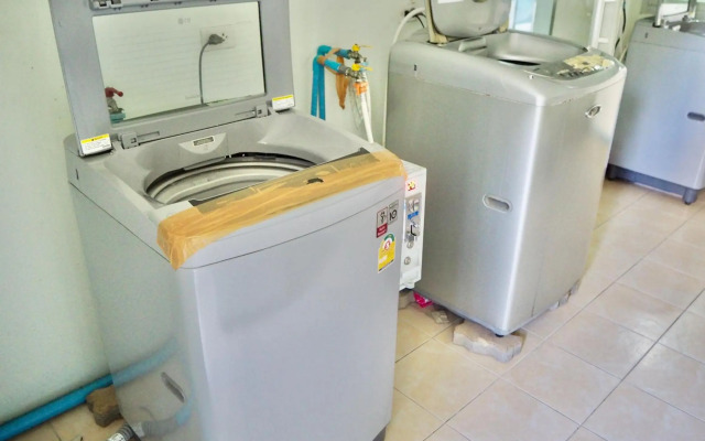 Orm Thong Apartment - SHA Plus