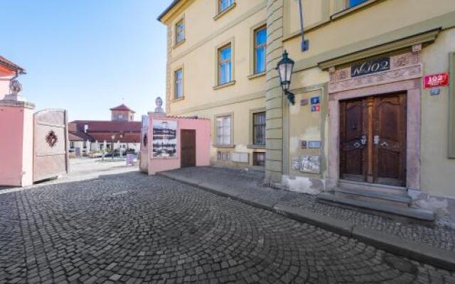 Kafka Apartment with bridge view