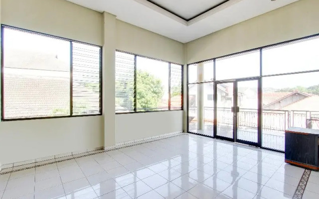 Oyo 91473 Wisma Husada 1 Semarang