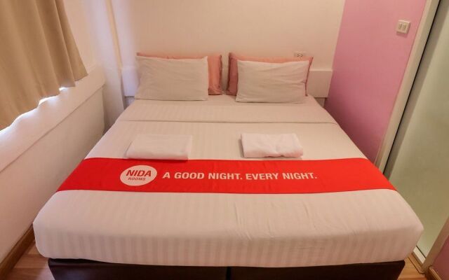 Nida Rooms Saladaeng 130 Silom Walk