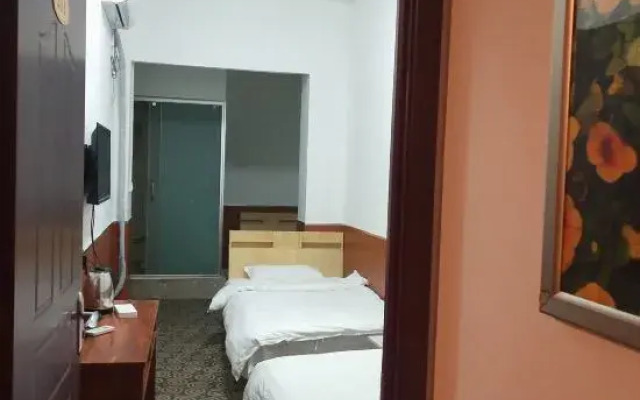 Zhengzhou Huabanli Hotel