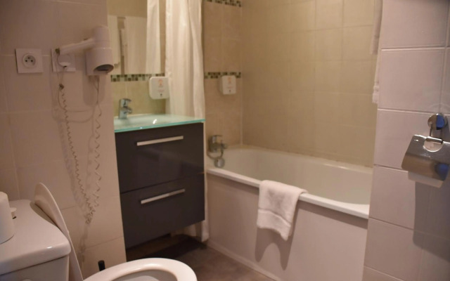 Adonis Arc Hôtel Aix