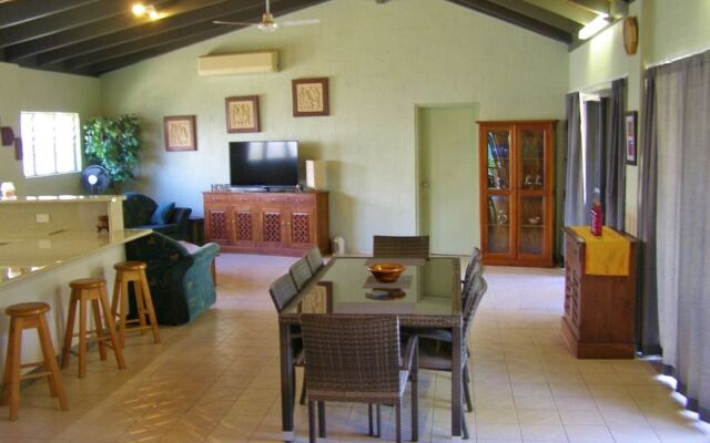 Island Leisure Resort