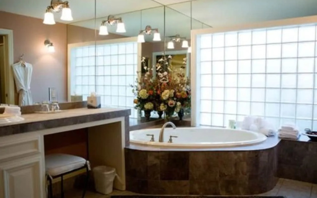 The Sanford House Inn & Spa