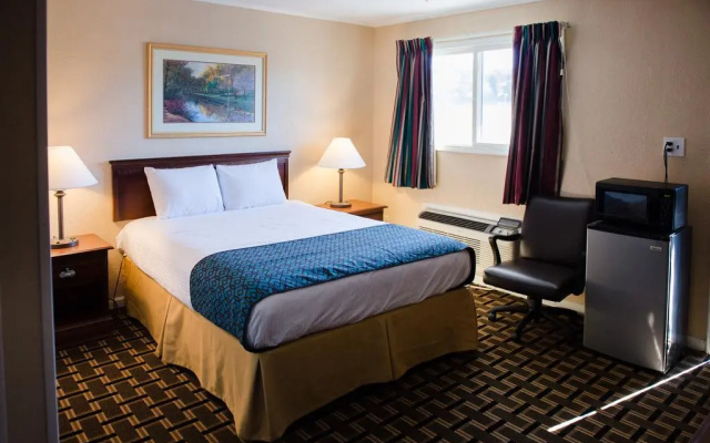 Grand View Plaza Inn & Suites
