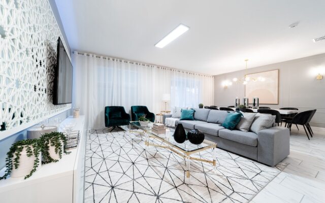 4567 Narrative Lane