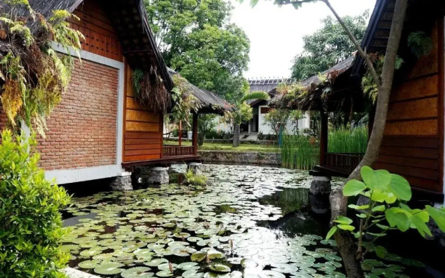 Kampung Sumber Alam Garut Powered by Archipelago