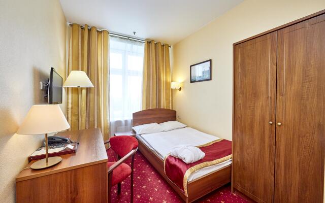 Rossiya Hotel