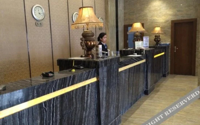 Shishi Sunshine Paris Hotel