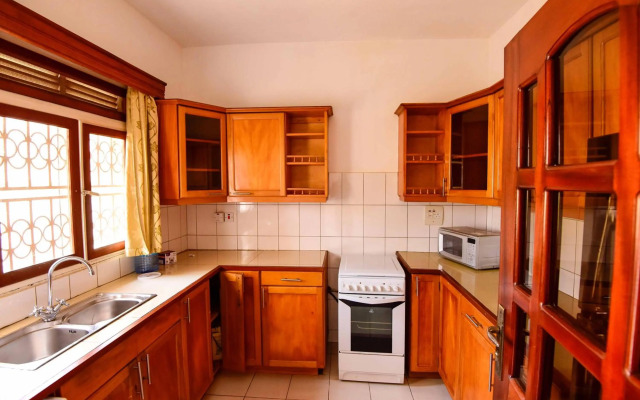 Crane Serviced Apartments