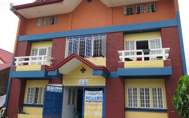 Country Living Hostel Tagaytay Center