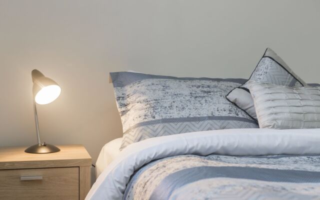 The Strandon Loft No7