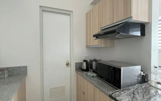 Hubomoto WV Suites