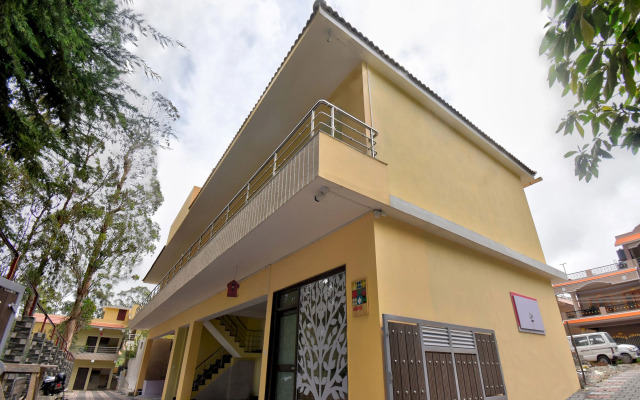 OYO 78034 New Star Cottages
