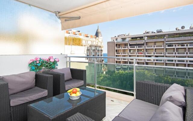 Last Floor Sea View 100M From Croisette And Beaches 5 Min Walk From Palais