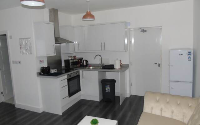 Captivating 1-bedroom Apartment in Bolton