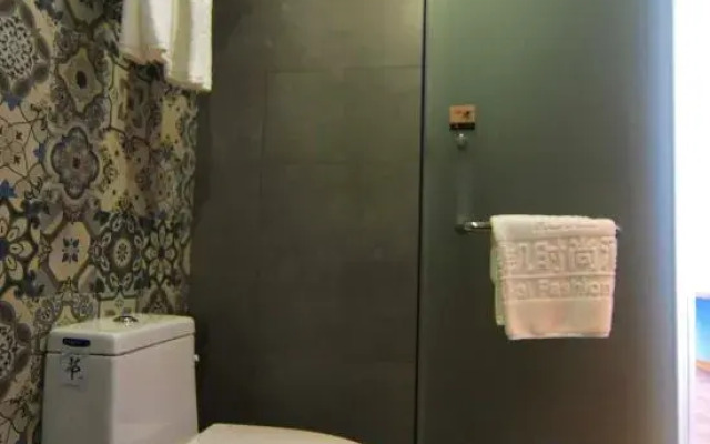 Meikai Fashion Hotel