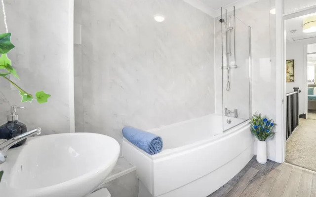 Angus Suites by Your Lettings
