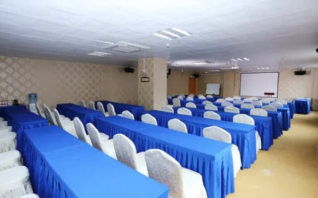 Vienna Hotel Shenzhen Longgang Ainan Road Branch