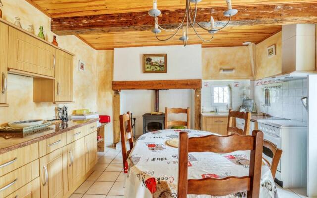 Maison de 2 chambres avec jardin clos a Puycelsi