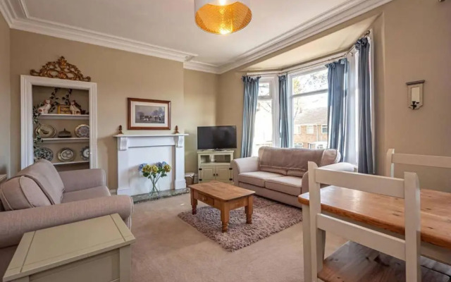 Hornsea Retreat Close to Sea - Sleeps 5