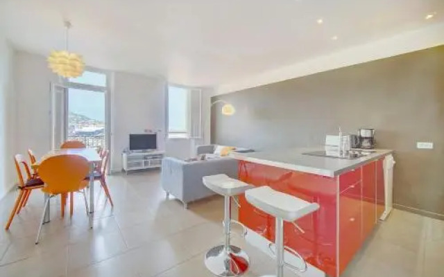 Charming Cannes Accommodation - Beach And Festival