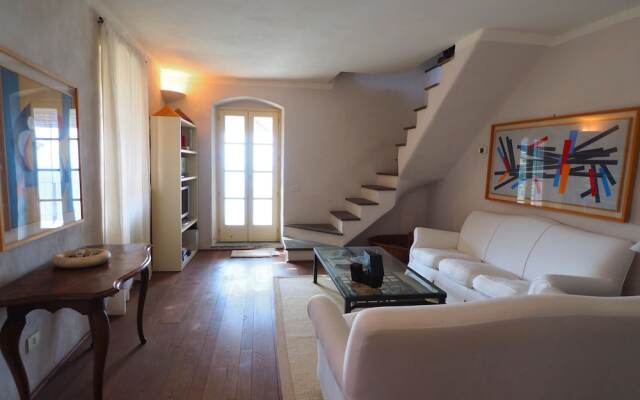 L'Artista Exclusive Sea View Apartment