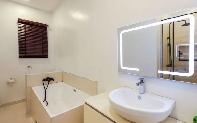 George Residence Osapa