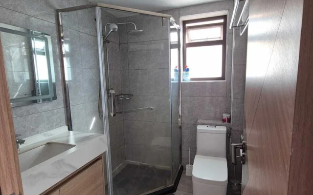 Lux suites 108 Riverside Apartments