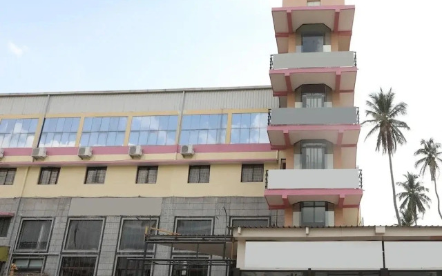 Varadashree Comforts By OYO Rooms